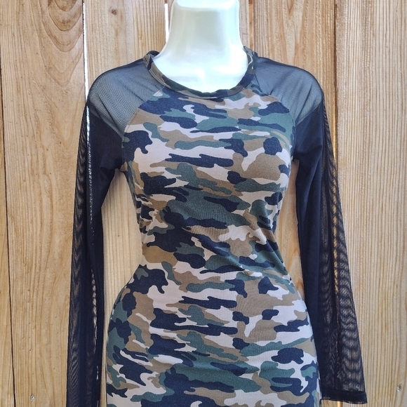 Heart & Hips - Camo Mesh Midi Dress - Picture 16 of 16